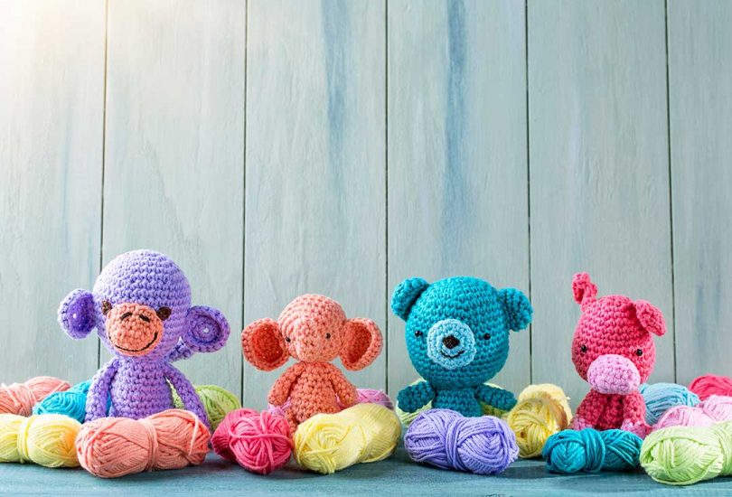 What is amigurumi? Learn how to start making these adorable crochet dolls and animals both for yourself and as unique gifts for friends an family!