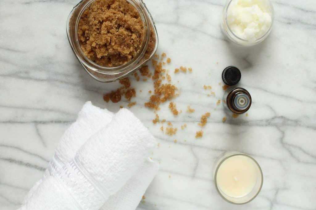 Learn how to make your own bath scrub with our guide on the oils and exfoliants you'll need to get started. Treat yourself or gift to friends and family!